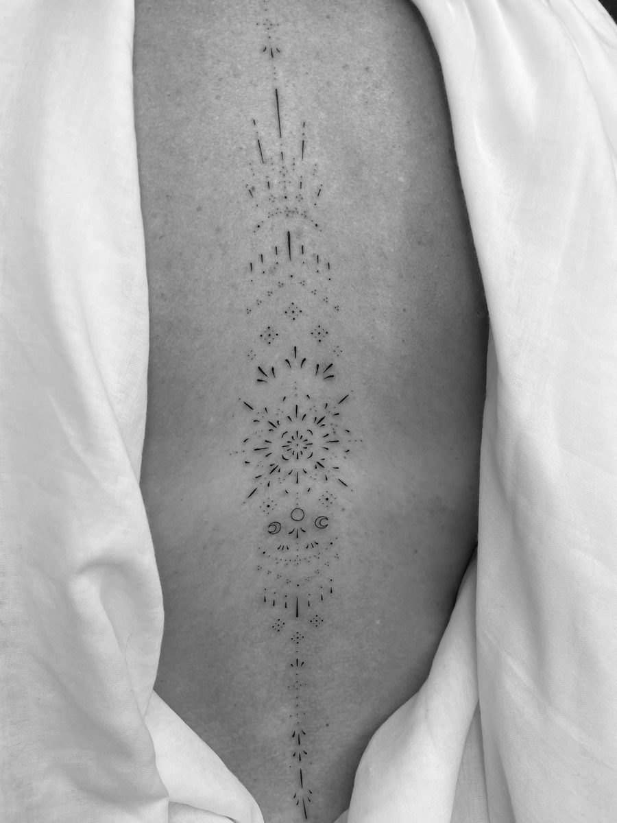 Bespoke dotwork tattoo by Caroline Lindskov