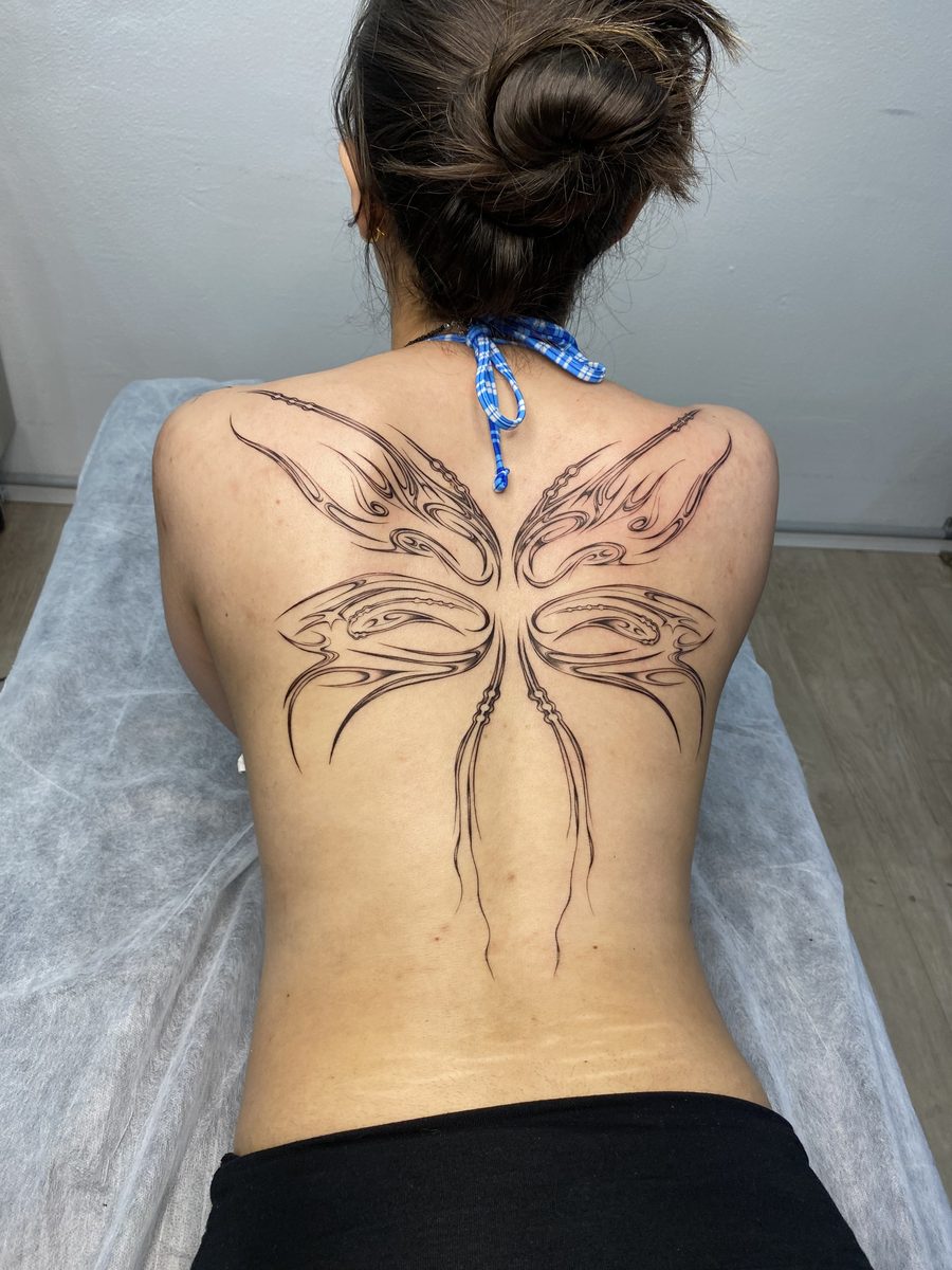 Tattoo by Izzy Antonievich