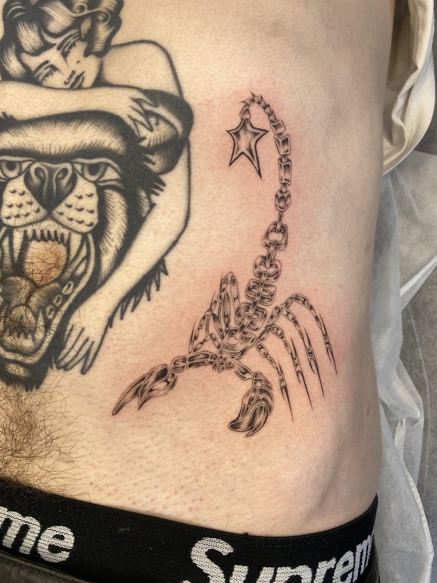 Tattoo by Izzy Antonievich